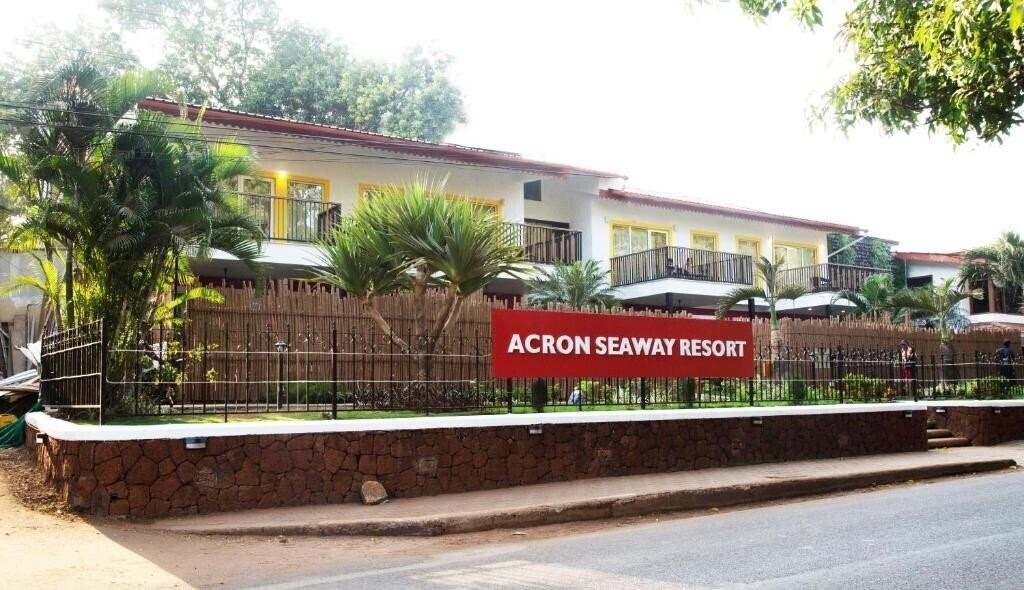 Hotel Acron Seaway Resort 4*
