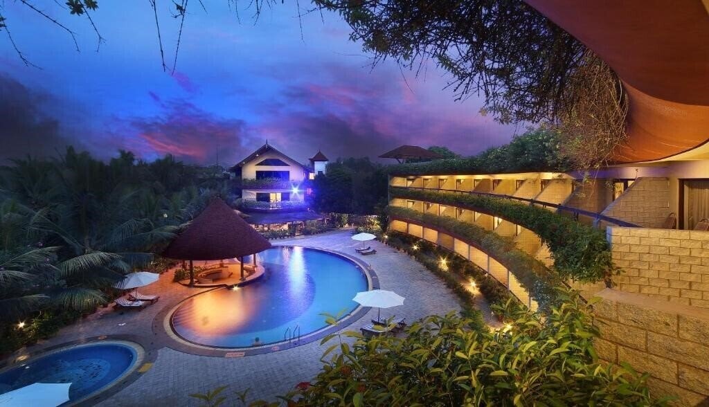 Imaginea Uday Suites 3*