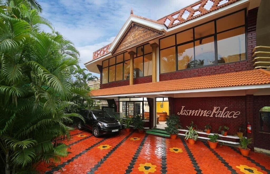 Hotel Jasmine Palace 3*