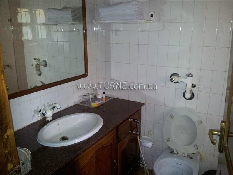 Hotel Club Mahindra Kumarkom 3*