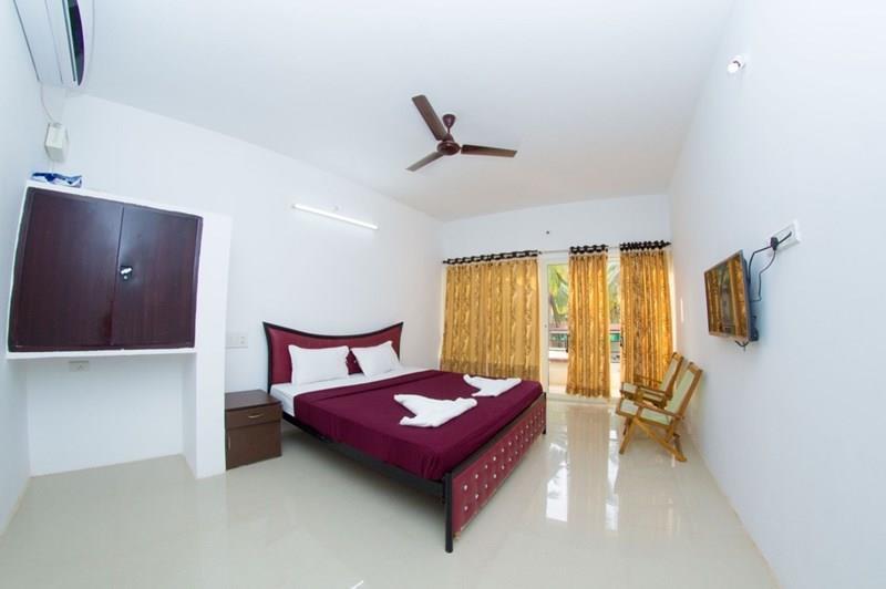 Fotografii Bay Breeze Hotels & Resorts (ex. Morjim Grand Inn, New Morjim Club Resort) 3*