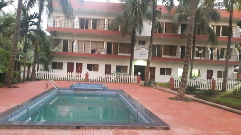 Hotel Bay Breeze Hotels & Resorts (ex. Morjim Grand Inn, New Morjim Club Resort) 3*