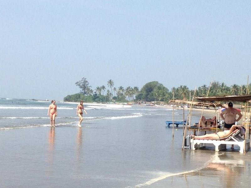 Imaginea Bay Breeze Hotels & Resorts (ex. Morjim Grand Inn, New Morjim Club Resort) 3*