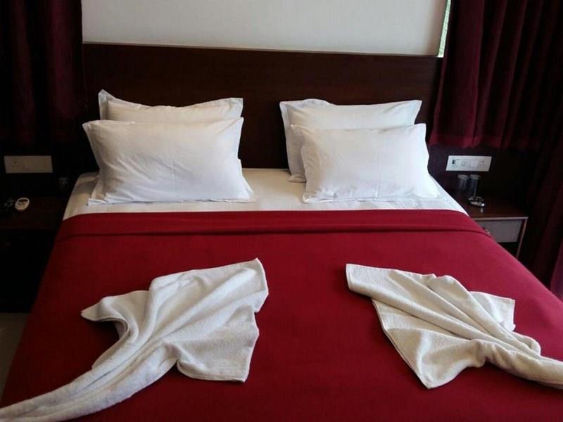 Imaginea The Gulmohar Resort 3*