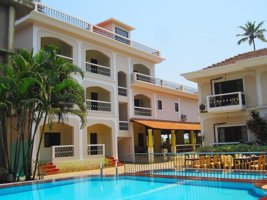 Отель Riverside Regency 2*
