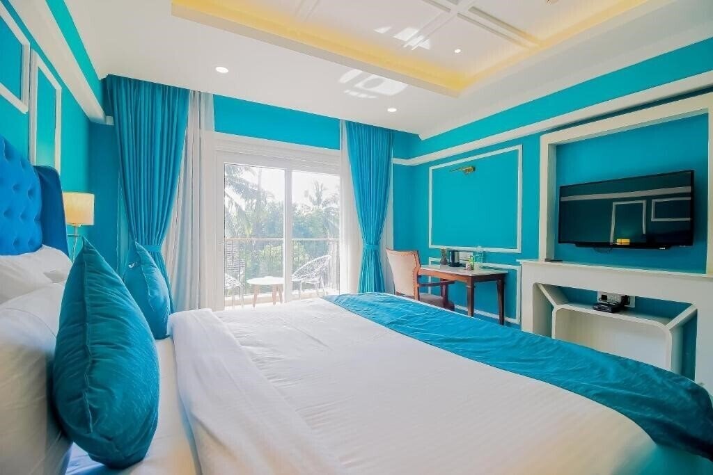 Hotel De Amour 4*