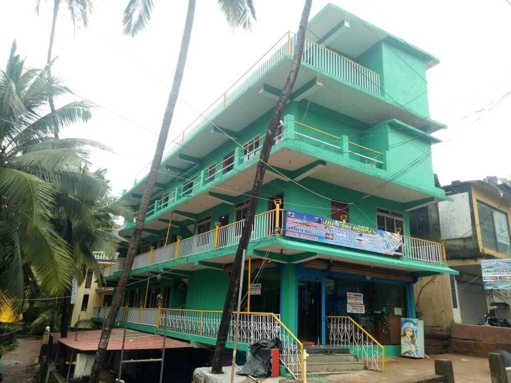Hotel Jbl Guest House 1*