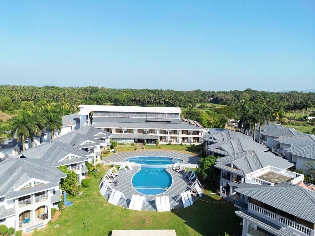 Imaginea Baywatch Resort 4*