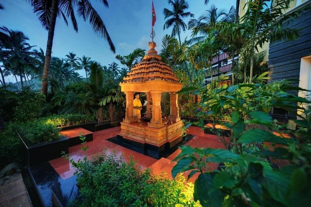 Imaginea Mayfair Hideaway Spa Resort 4*