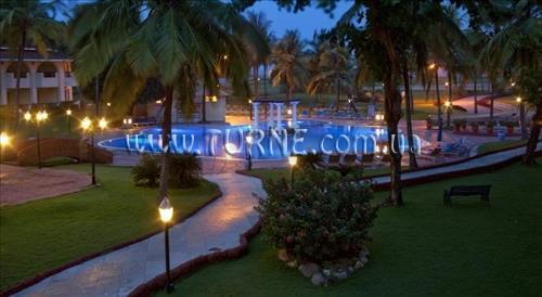 Imaginea Holiday Inn Resort Goa 5*