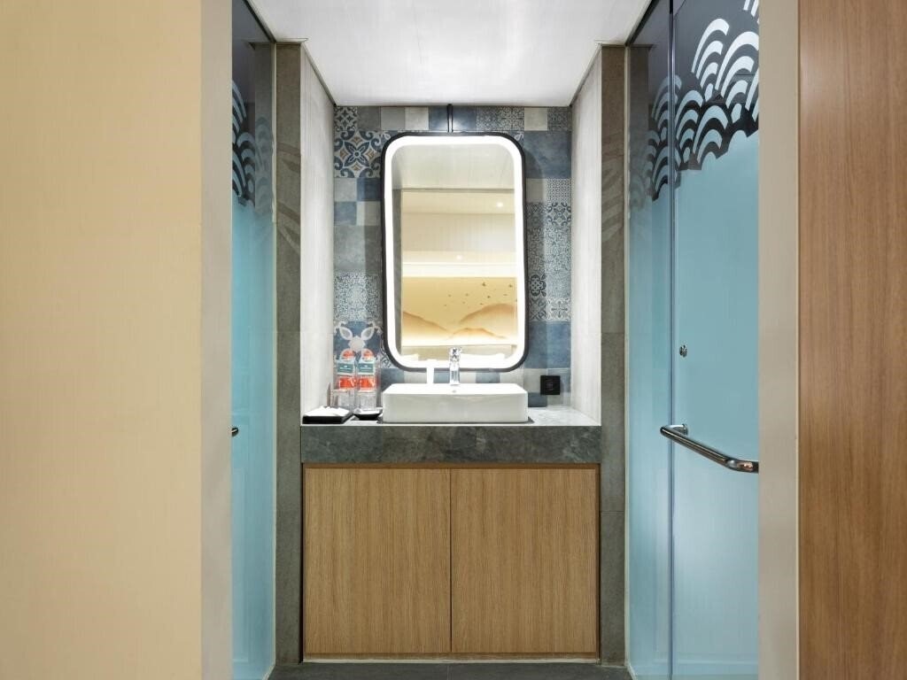 Фото Hotel Santika Pasirkaliki 3*