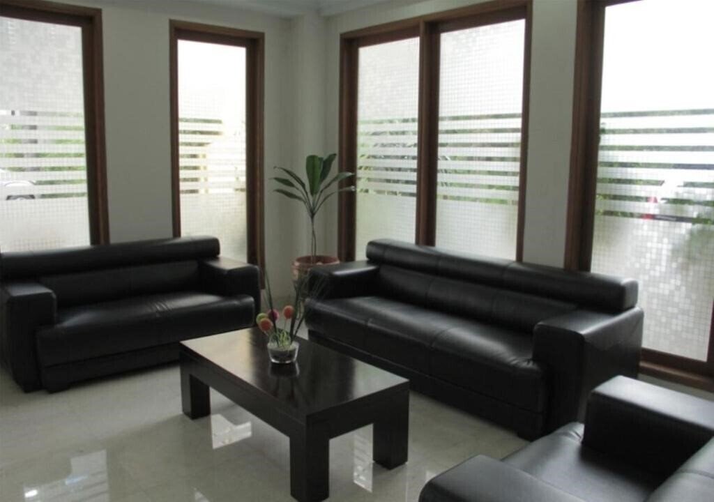 Imaginea Puri Mega Hotel 1*