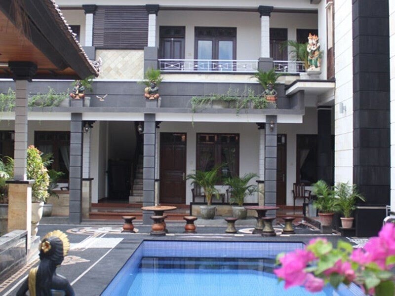 Отель Asta Graha Home Stay 3*