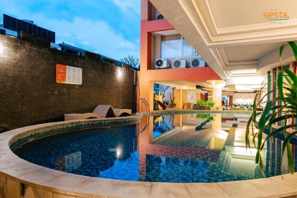 Изображение Cipaganti Legian Hotel 3*