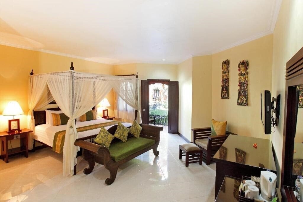 Imaginea Adi Dharma Hotel 3*