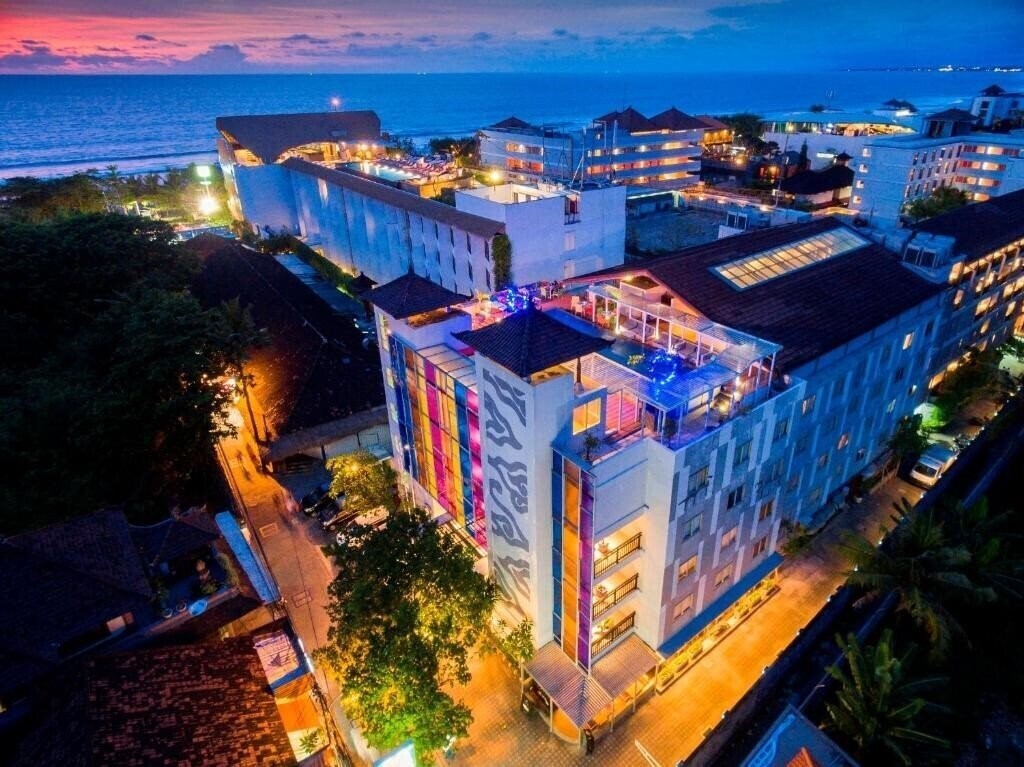 Hotel Best Western Kuta Beach 3*