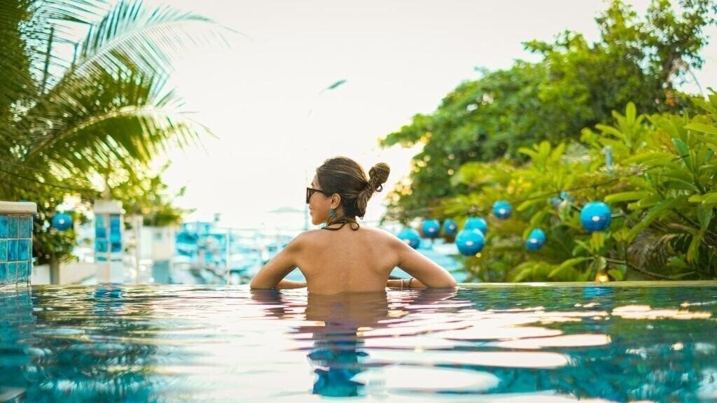 Отель Radisson Bali Legian Camakila 4*