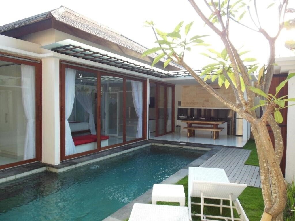 Hotel Hk Villa Bali 4*
