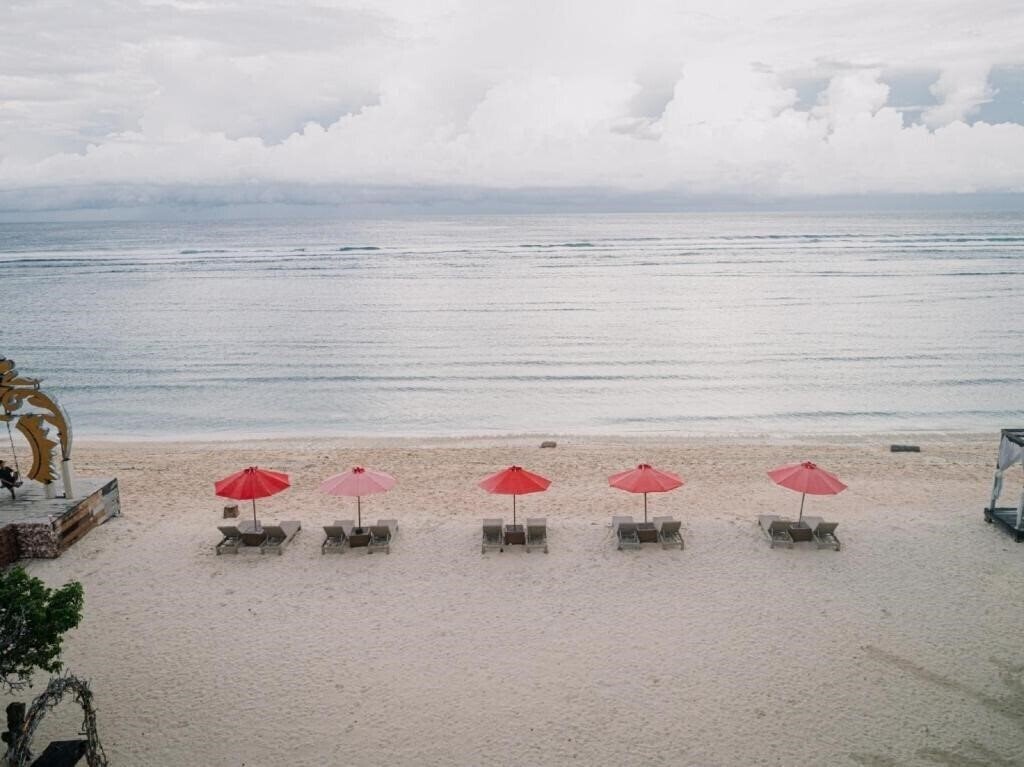 Imaginea Hotel Ombak Sunset 4*