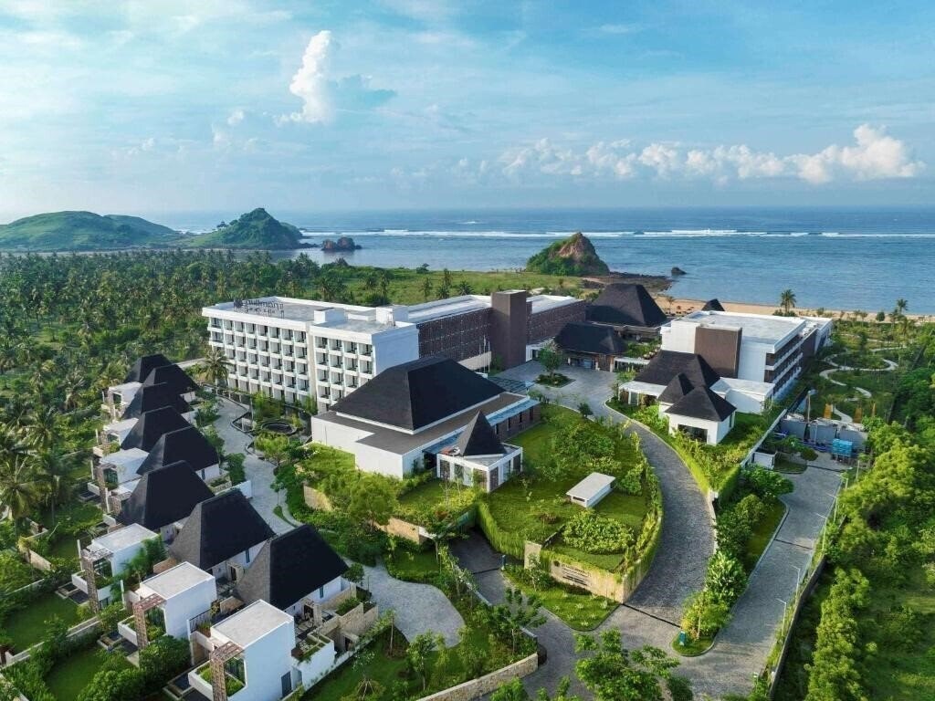 Картинка Pullman Lombok Mandalika Beach Resort 5*