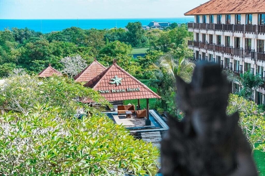 Hotel New Kuta Hotel by LORIN 3*