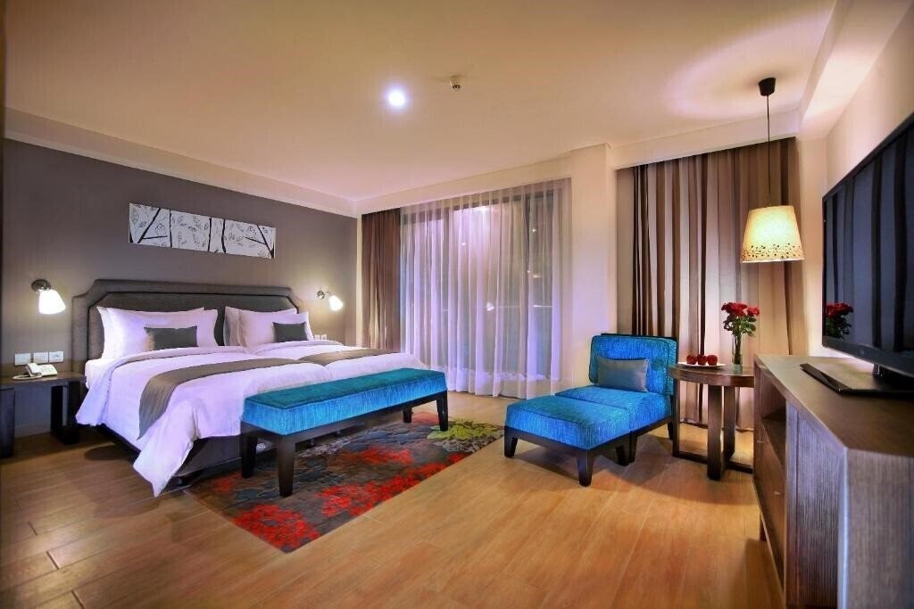 Imaginea The Harper Hotel Kuta 4*