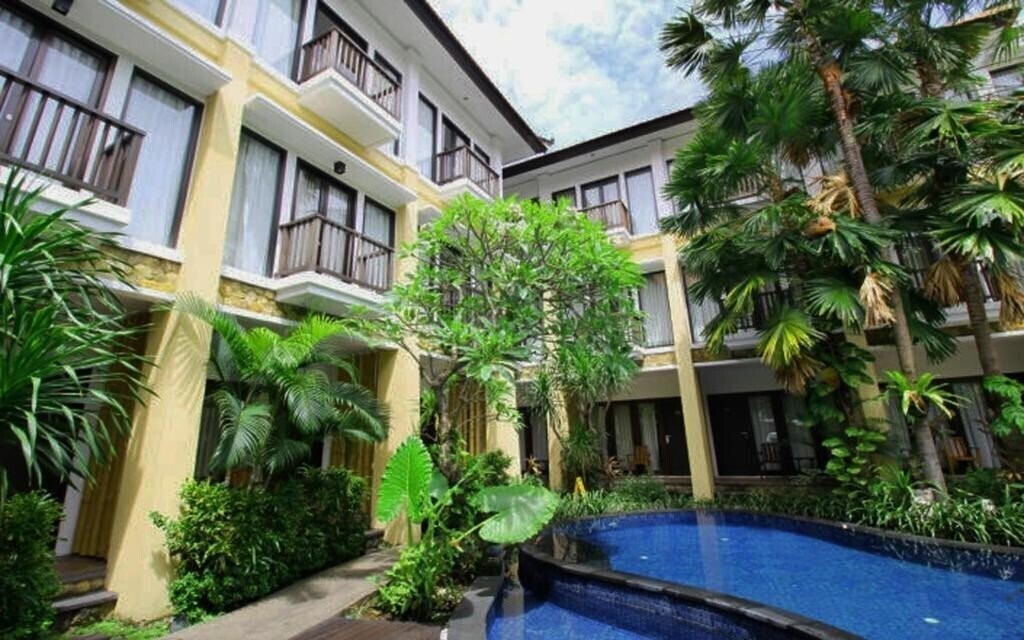 Imaginea Suris Boutique Hotel 3*