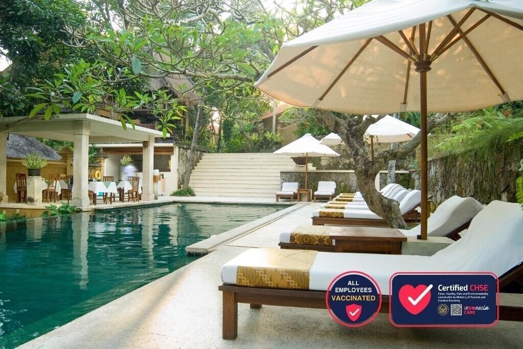 Hotel Komaneka At Monkey Forest 5*