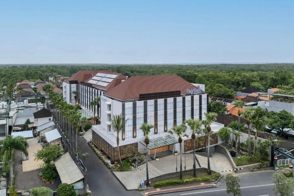 Hotel Mercure Bali Harvestland Kuta 4*
