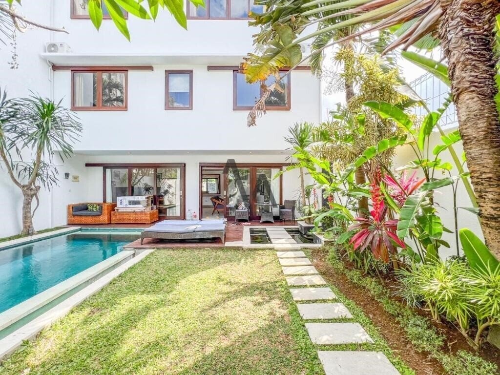 Imaginea Alamanda Canggu Villa 4*