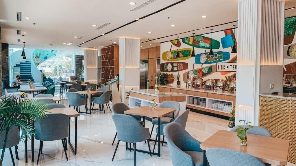 Изображение Artotel Surabaya 3*