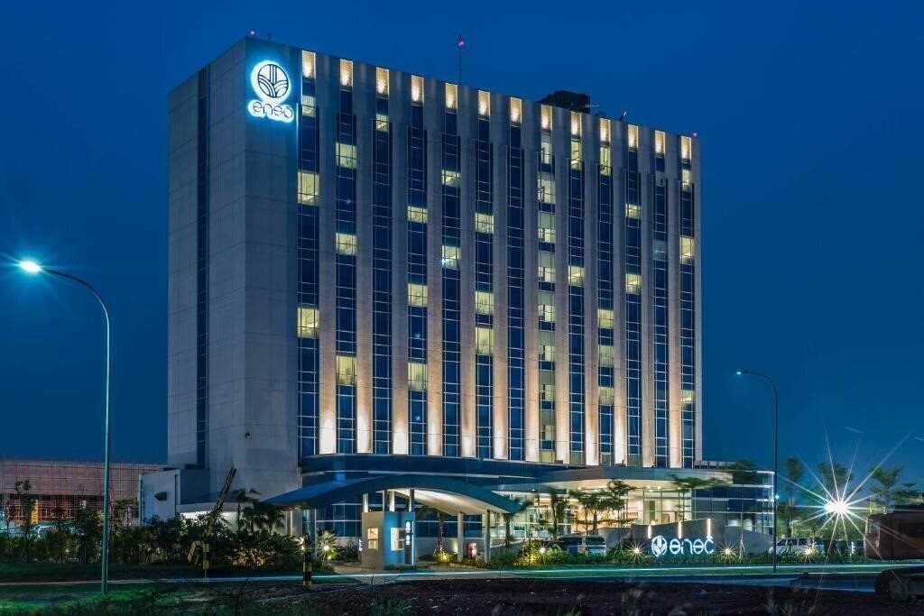 Отель Enso Hotel 3*