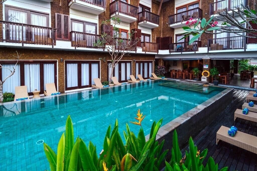 Отель The Kirana Canggu 4*