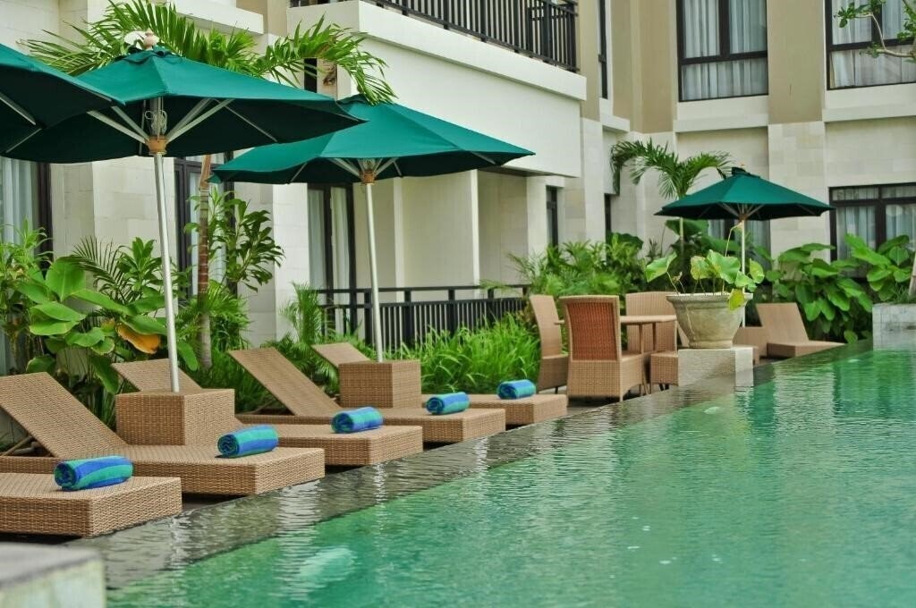 Hotel Grand Kuta Hotel And Residence 3*