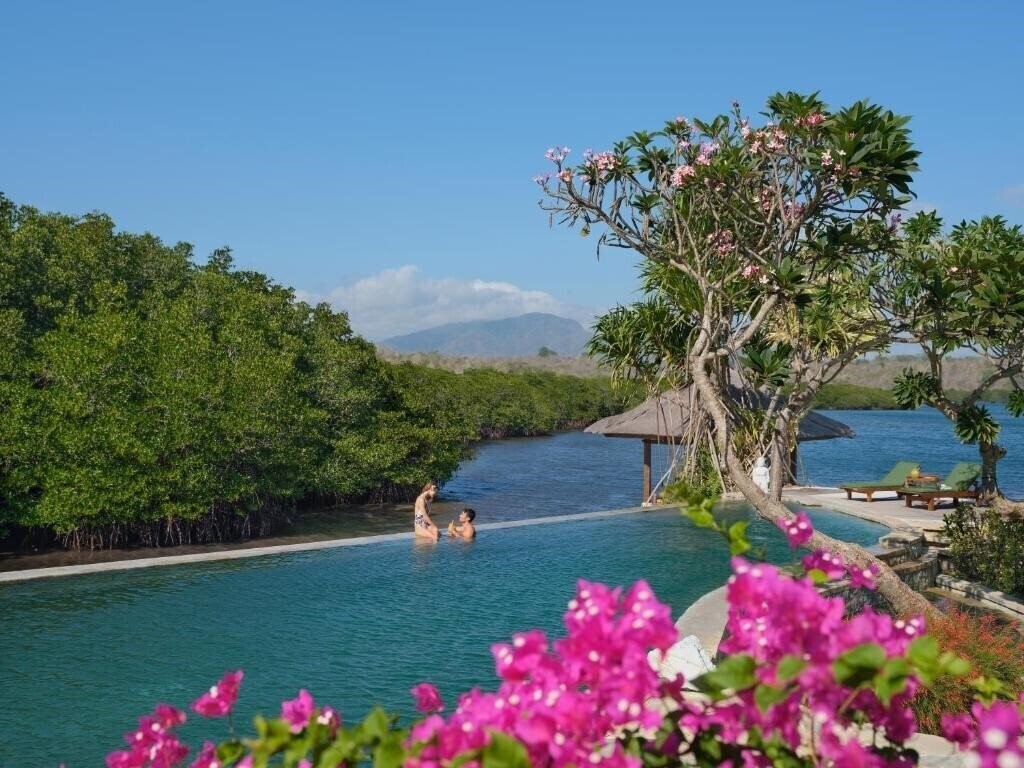 Fotografie Mimpi Resort Menjangan 4*