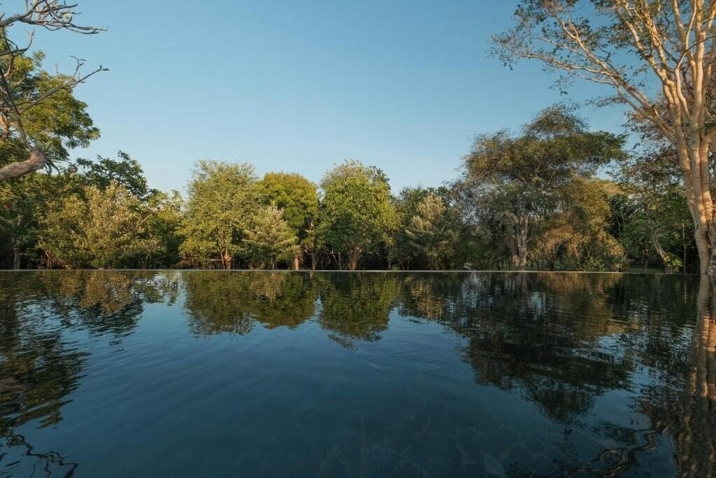 Imaginea Mimpi Resort Menjangan 4*