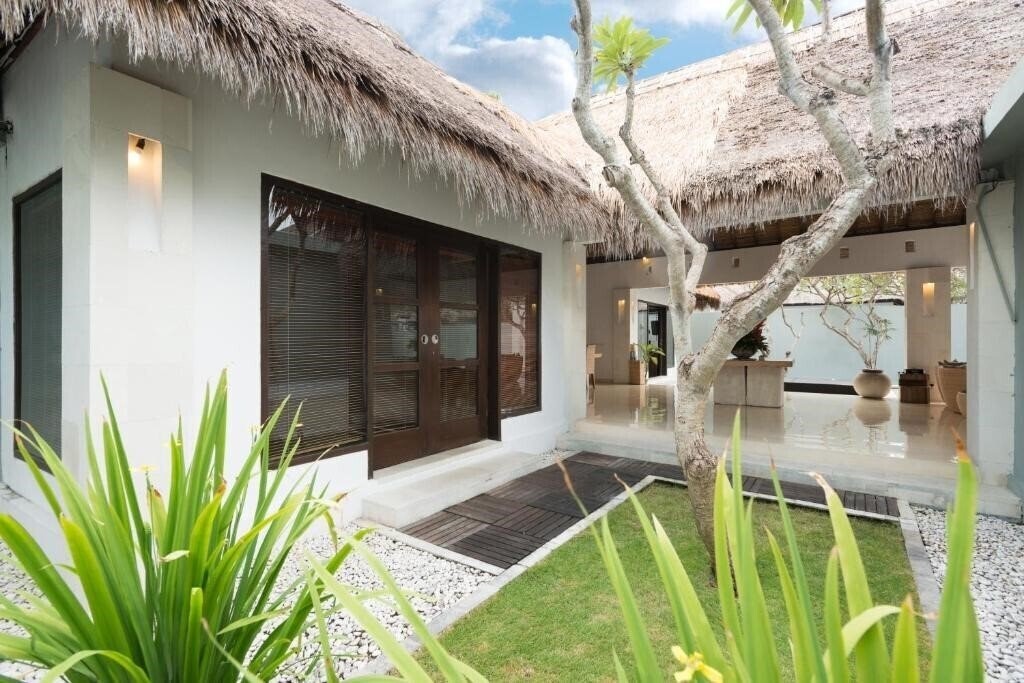 Imaginea Bvilla Pool 1*