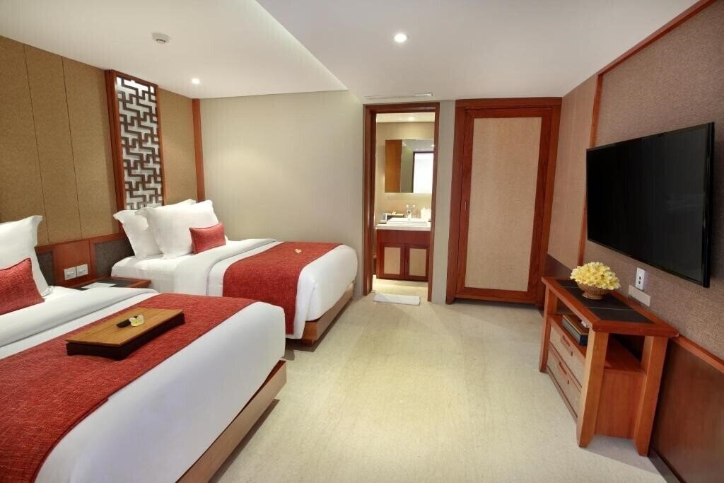 Imaginea The Bandha Hotel & Suites 5*