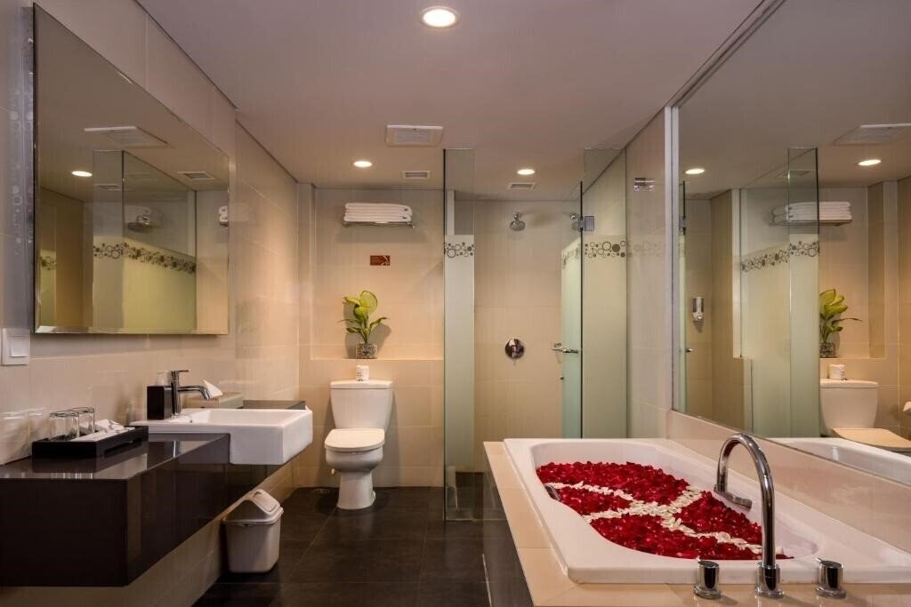 Fotografii J4 Hotels Legian 4*