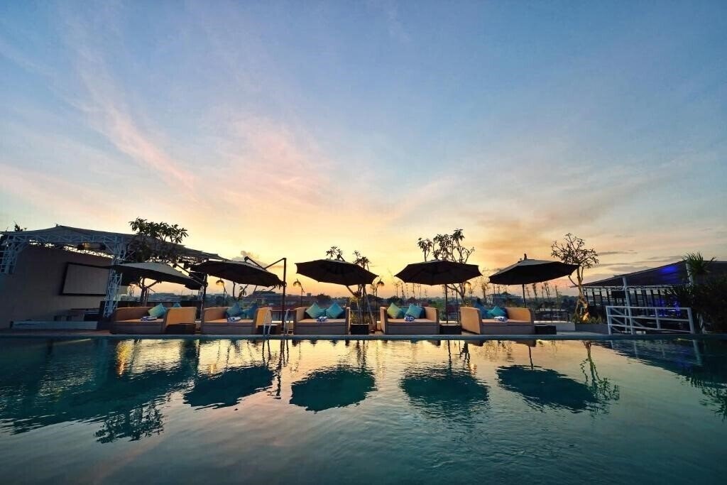 Hotel Golden Tulip Devins Hotel 4*