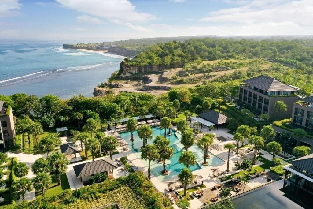 Hotel Radisson Blu Uluwatu 5*