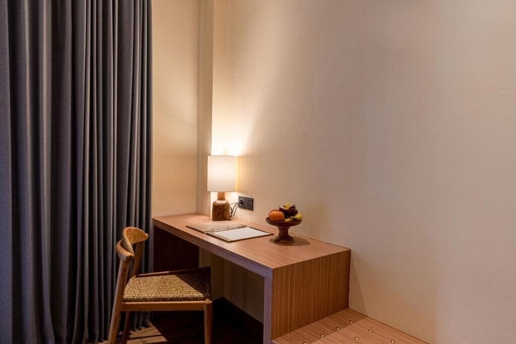 Imaginea The Rivavi Legian Hotel 4*