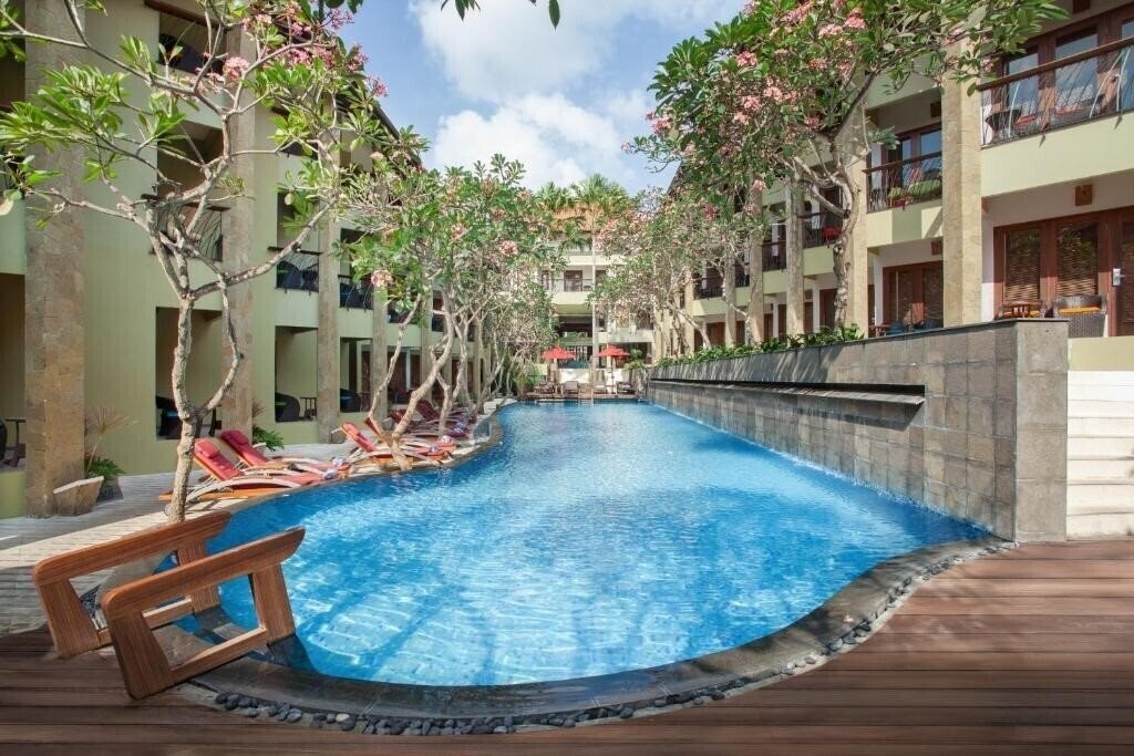 Hotel Ibis Styles Bali Kuta Legian 3*