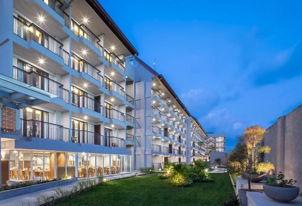 Imaginea Eastin Ashta Resort 4*