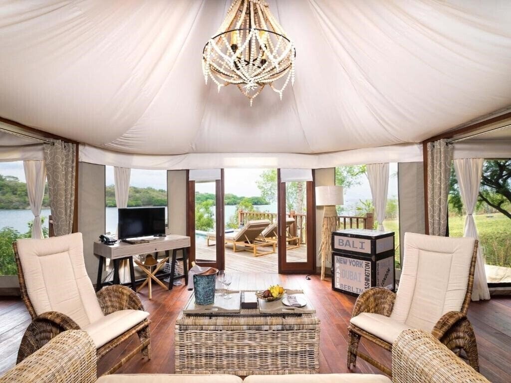 Imaginea Menjangan Dynasty Resort 4*