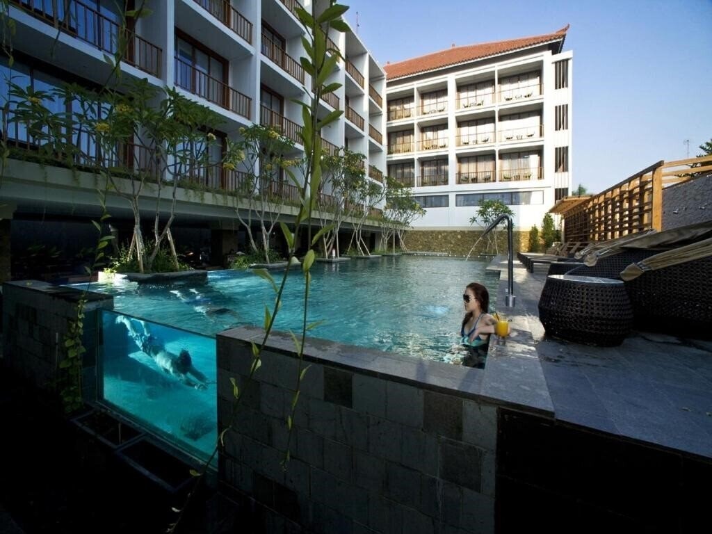 Hotel Grand Zuri Kuta Bali 4*