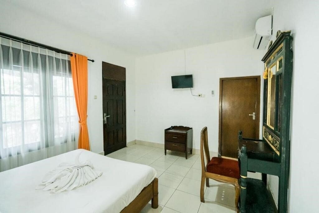 Imaginea Ananda Beach Hotel Sanur 2*