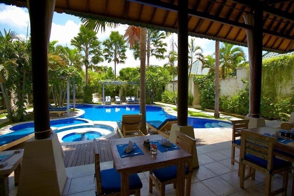 Fotografii Artemis Villa 4*