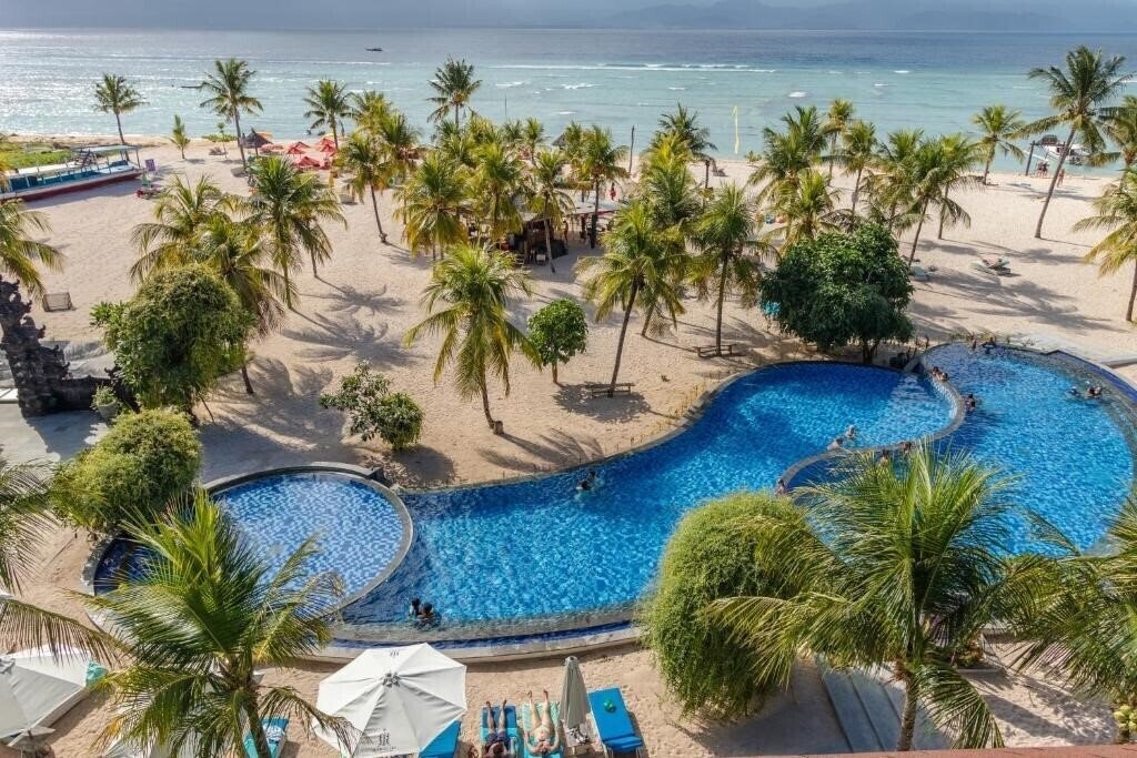 Hotel Mahagiri Resort Nusa Lembongan 5*