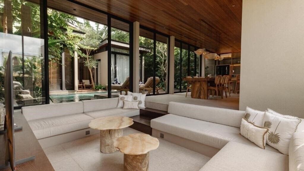 Imaginea The Akasha Canggu Luxury Villas 4*